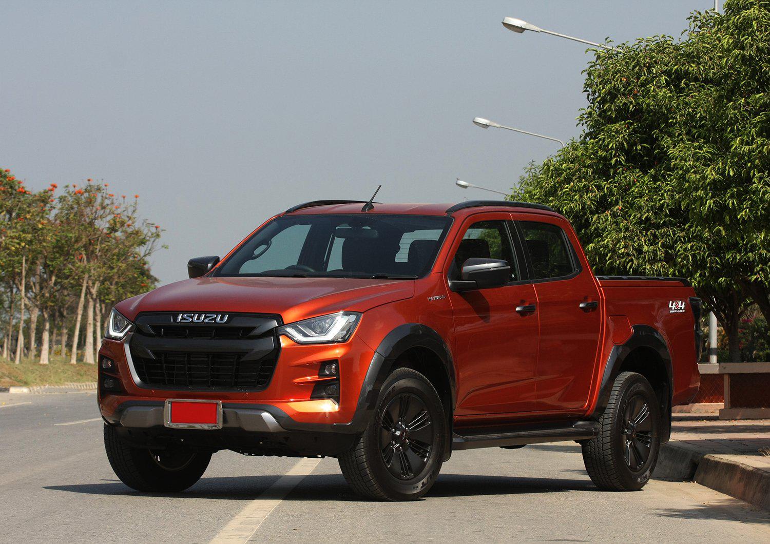 S v cross. Isuzu d-Max 2021. Исузу d Max 2021. Пикап Исудзу д-Макс 2021. Isuzu d-Max 2023.