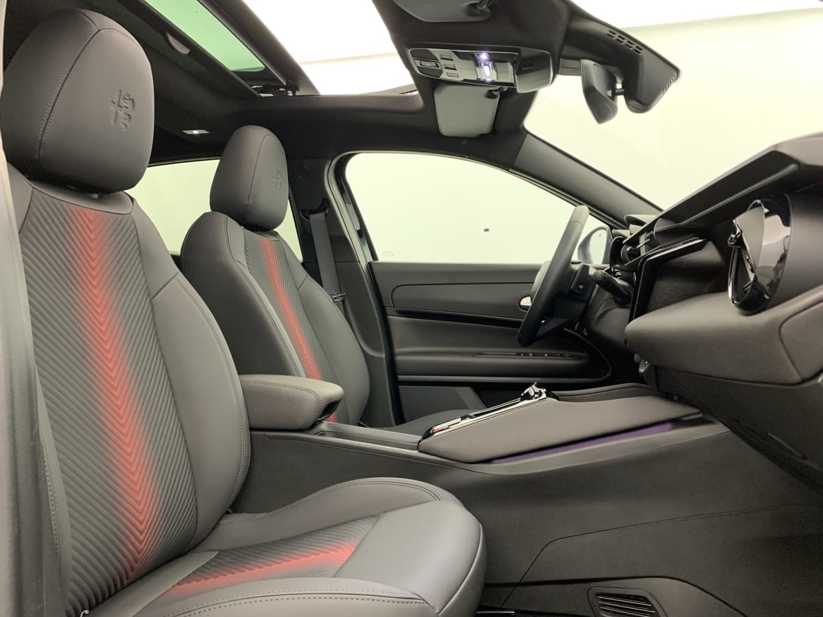 ALFA ROMEO JUNIOR 1.2 IBRIDA 136 CH EDCT6 SPECIALE