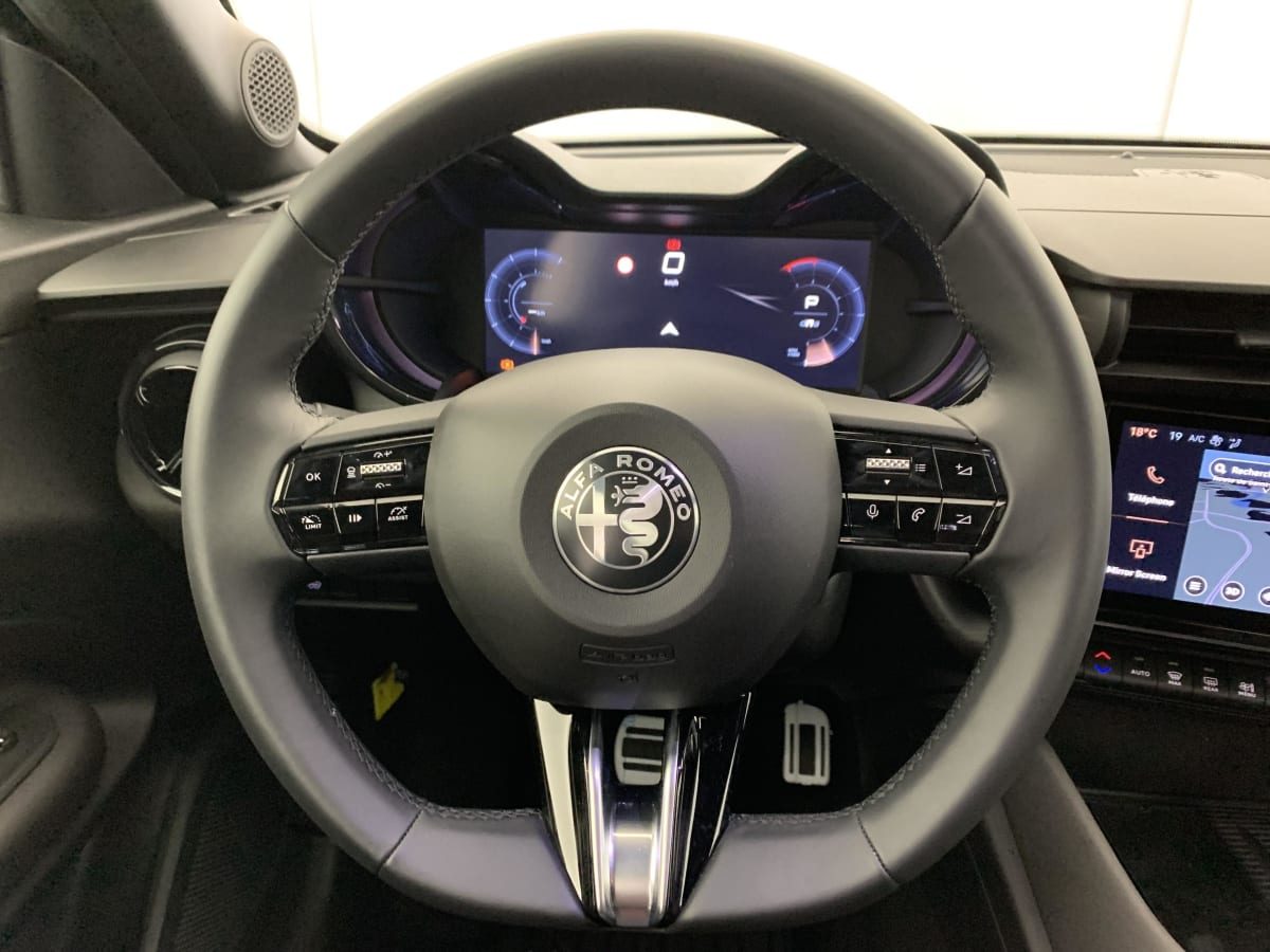 Alfa Romeo Junior - Image 17