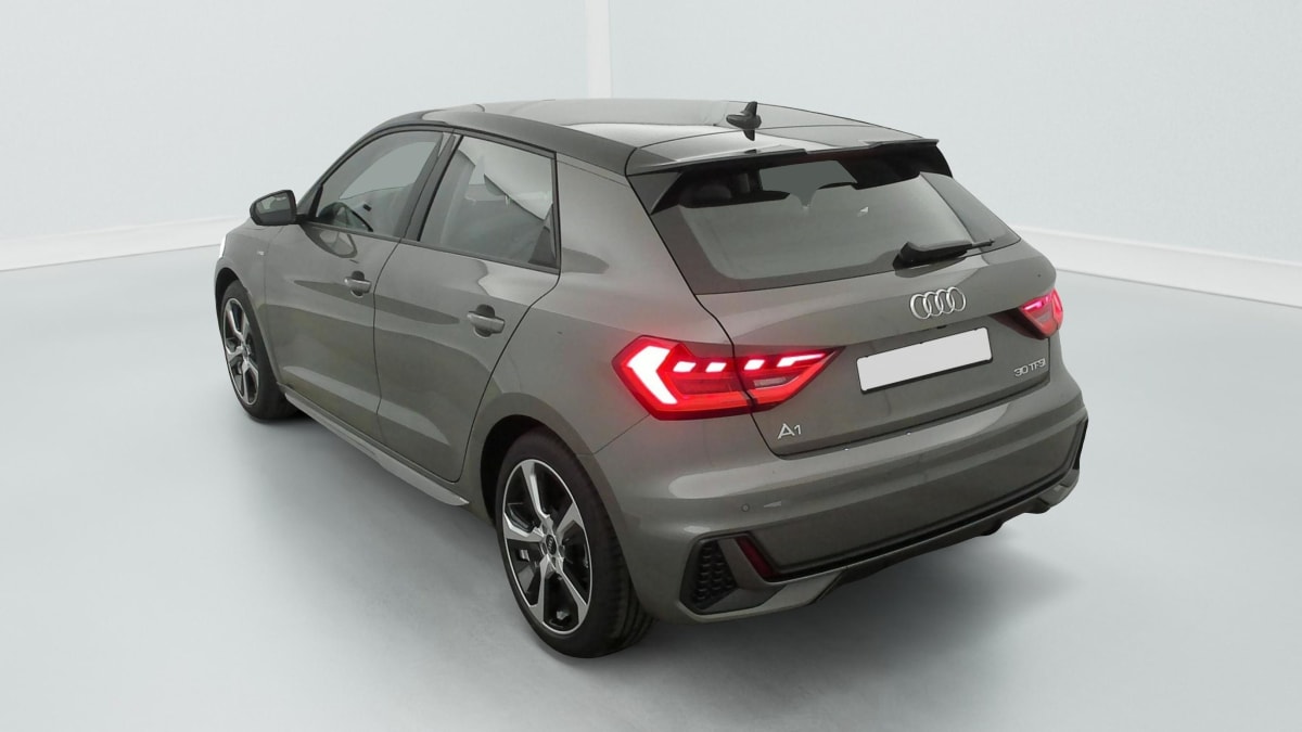 AUDI A1 SPORTBACK 30 TFSI 116 CH S TRONIC 7 DESIGN