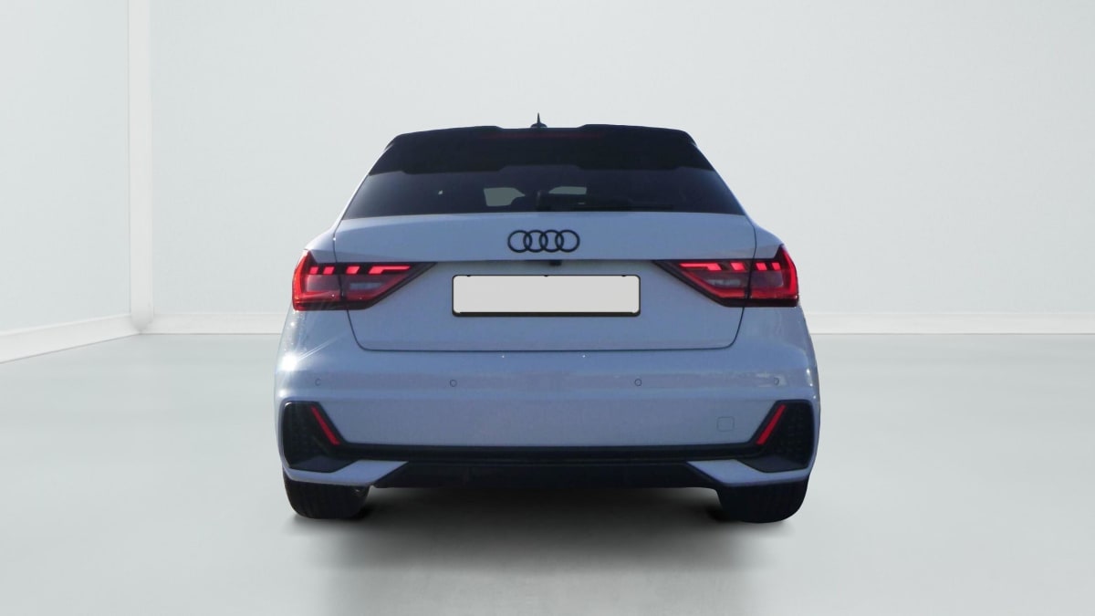 AUDI A1 SPORTBACK A1 SPORTBACK 30 TFSI 116 CH S TRONIC 7 S LINE