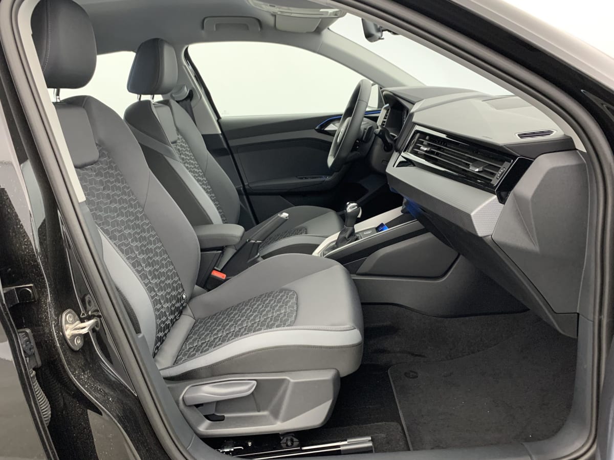 AUDI A1 SPORTBACK 30 TFSI 116 CH S TRONIC 7 DESIGN