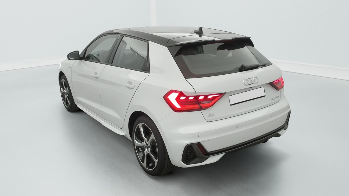 AUDI A1 SPORTBACK 30 TFSI 116 CH S TRONIC 7 DESIGN