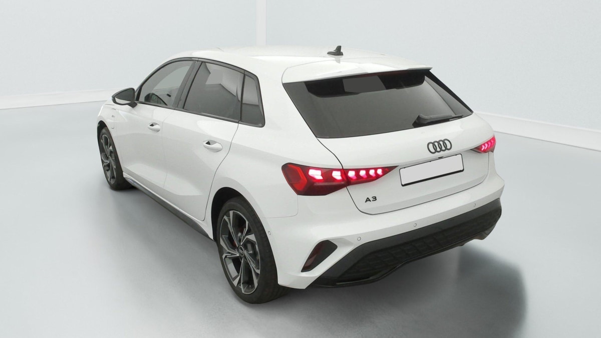 AUDI A3 SPORTBACK 45 TFSI E HYBRIDE RECHARGEABLE 272 S TRONIC 6 S LINE
