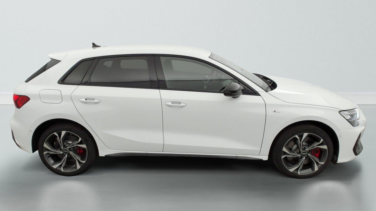 AUDI A3 SPORTBACK 45 TFSI E HYBRIDE RECHARGEABLE 272 S TRONIC 6 S LINE