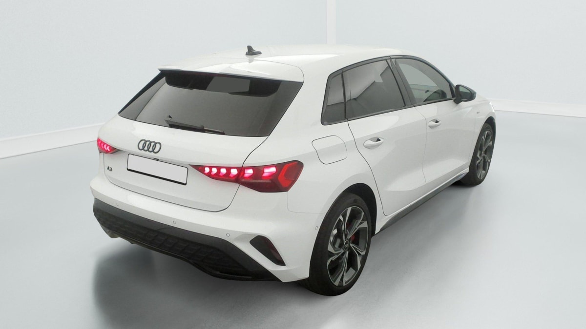AUDI A3 SPORTBACK 45 TFSI E HYBRIDE RECHARGEABLE 272 S TRONIC 6 S LINE