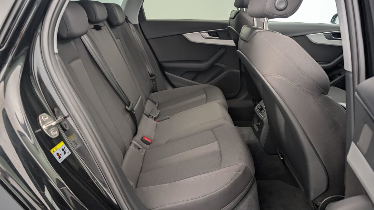 AUDI A4 AVANT 40 TDI 204 S TRONIC 7 BUSINESS EXECUTIVE