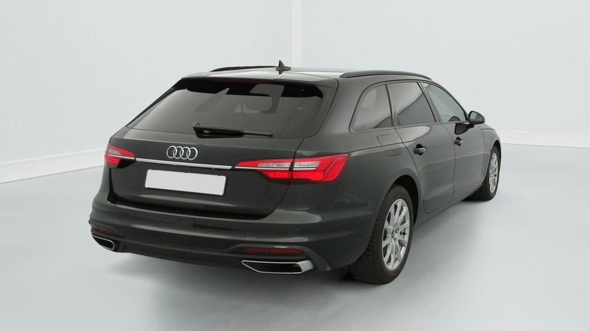 AUDI A4 AVANT 35 TFSI 150 S TRONIC 7 DESIGN