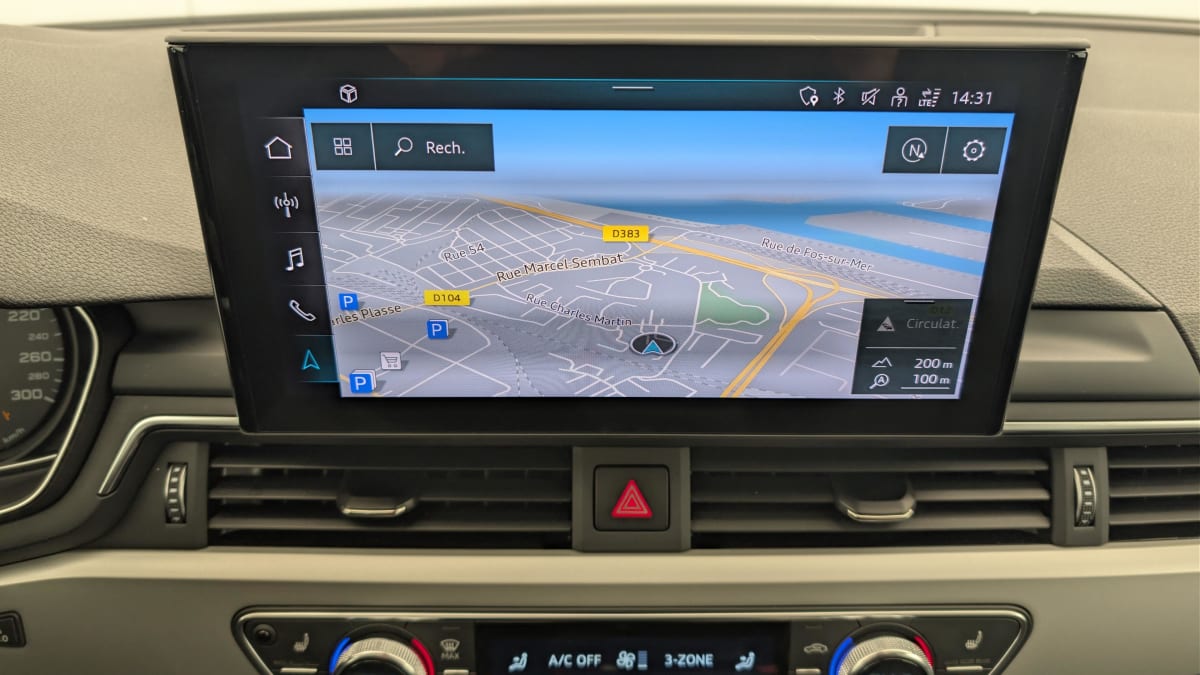 Audi A4 AVANT - Image 17