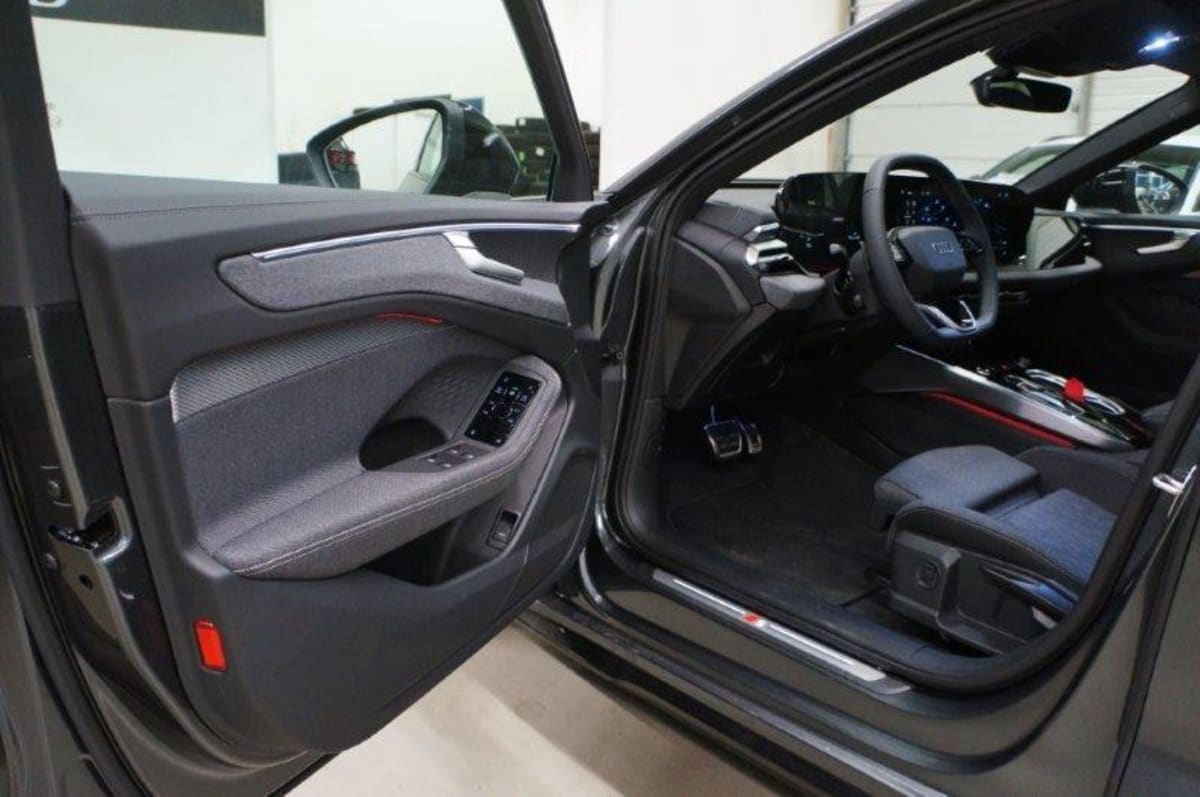 AUDI A6 AVANT TDI 204 CH S TRONIC 7 QUATTRO S LINE