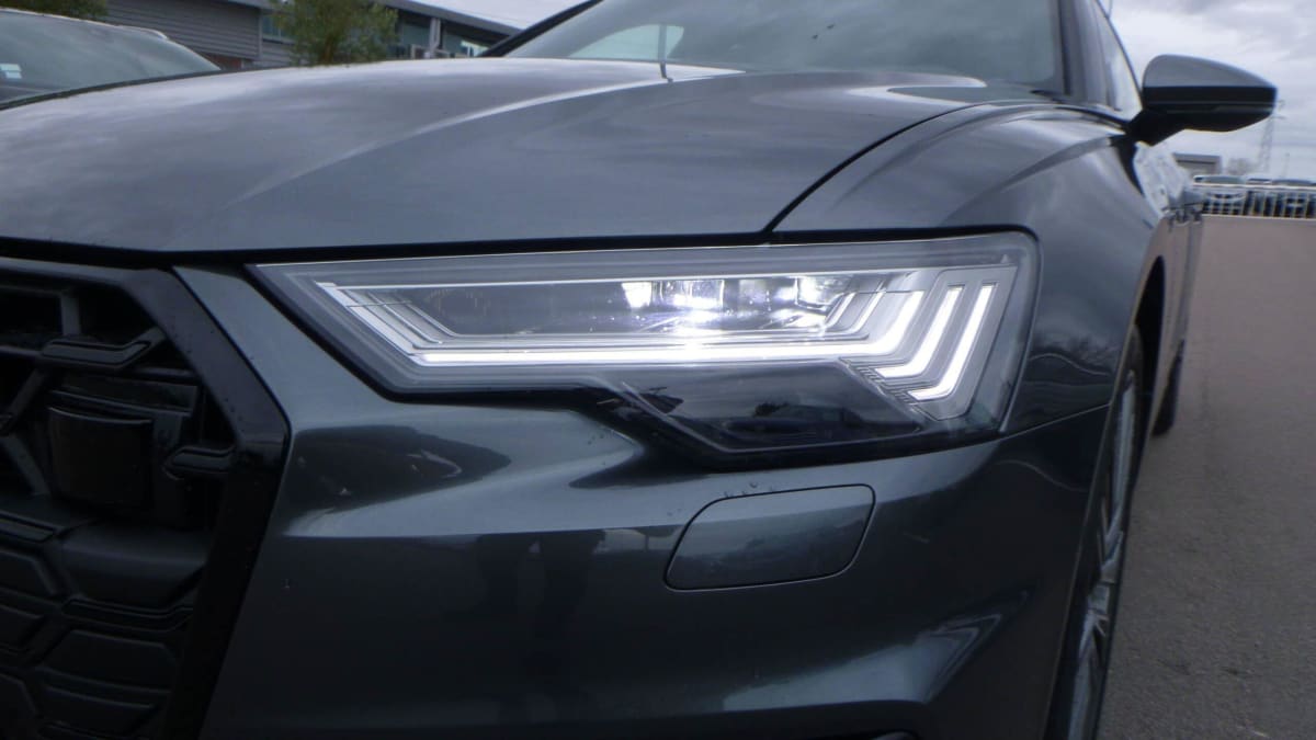 AUDI A6 AVANT A6 AVANT 55 TFSIE 367 CH S TRONIC 7 QUATTRO COMPETITION