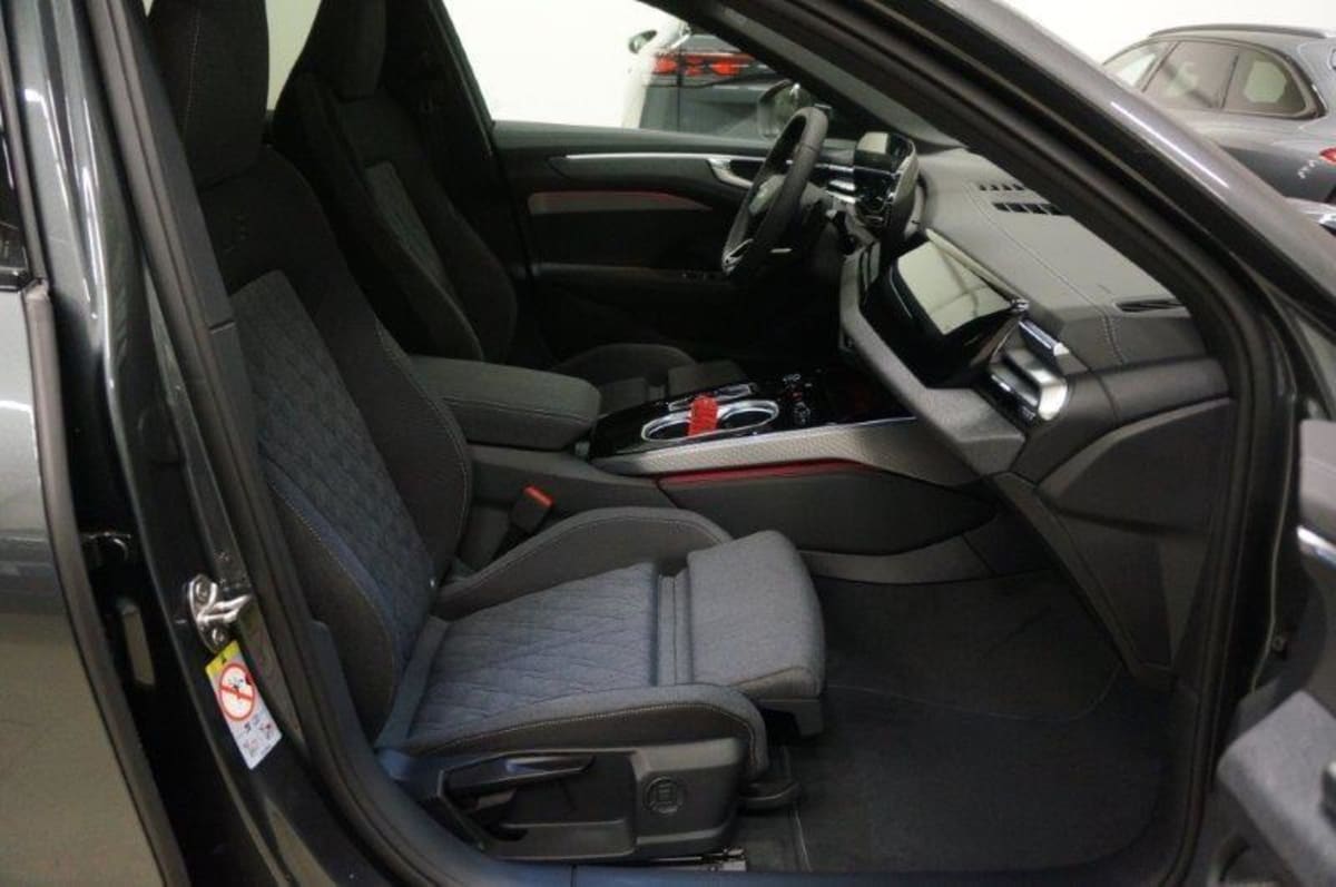 AUDI A6 AVANT TDI 204 CH S TRONIC 7 QUATTRO S LINE