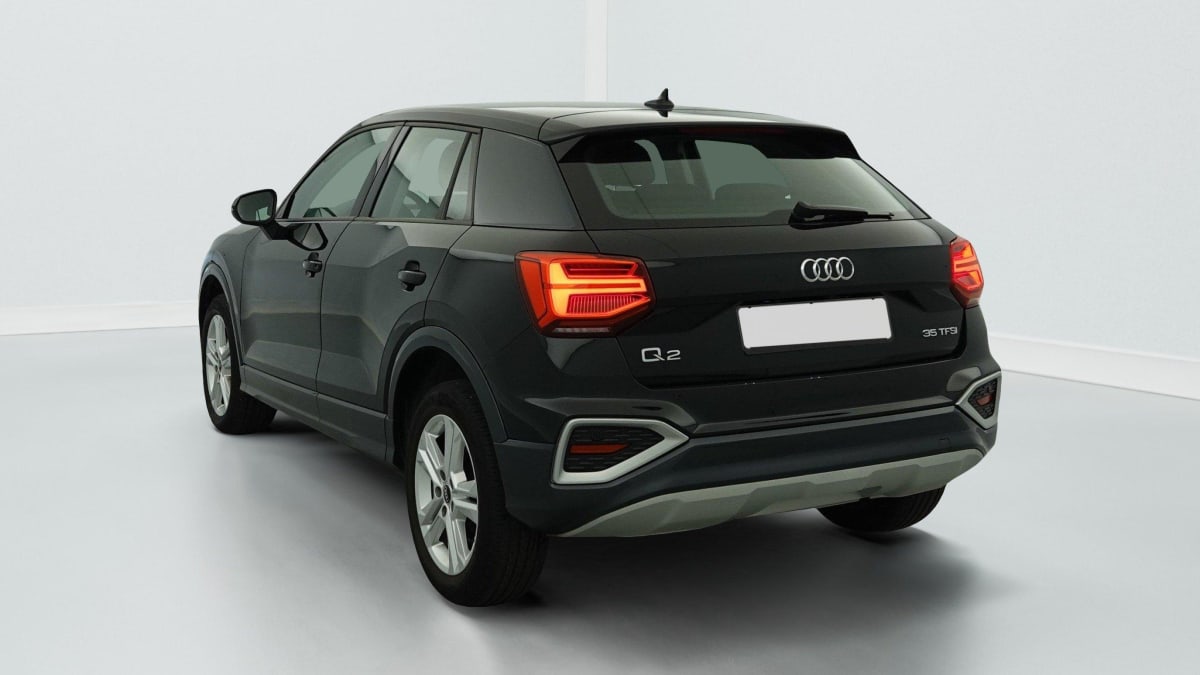 AUDI Q2 35 TFSI 150 BUSINESS LINE