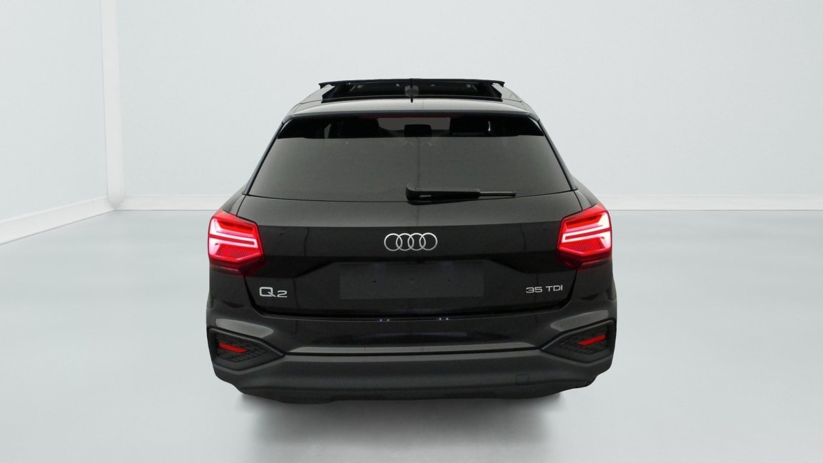 AUDI Q2 35 TDI 150 S TRONIC 7 DESIGN