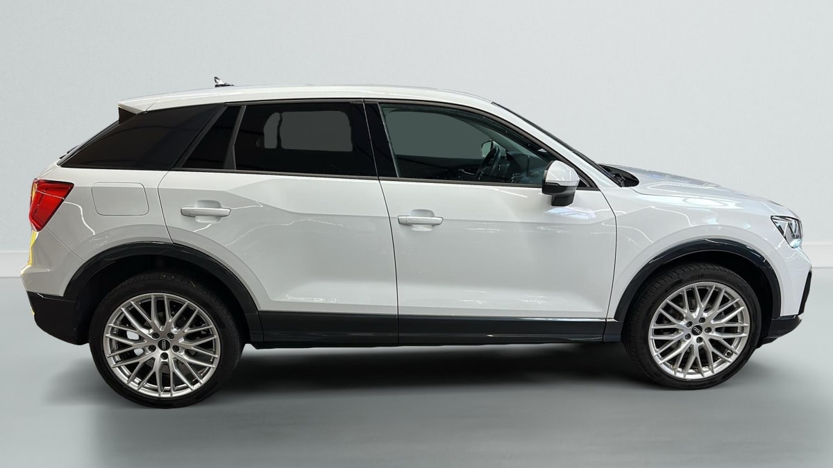 Audi Q2 - Image 8