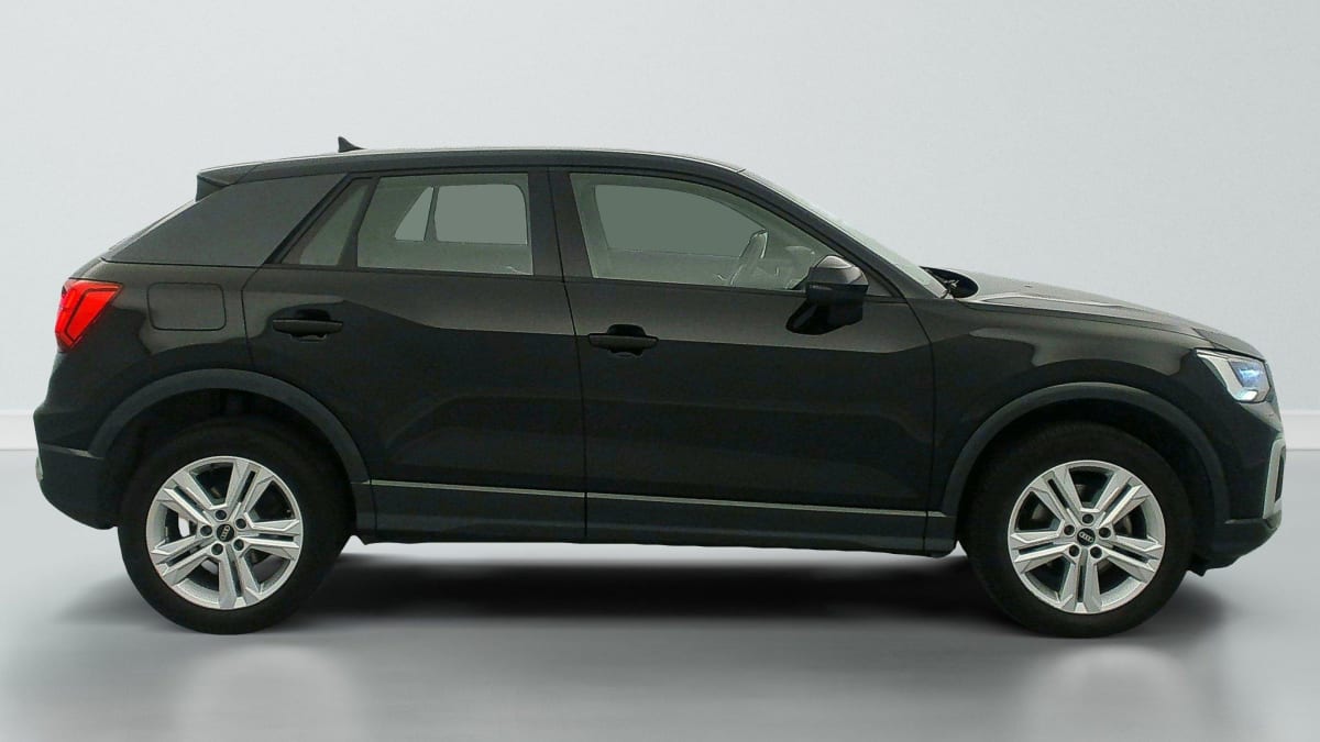 AUDI Q2 35 TFSI 150 BUSINESS LINE