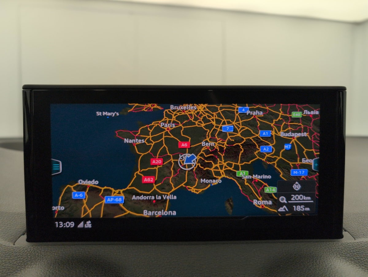 Audi Q2 - Image 19