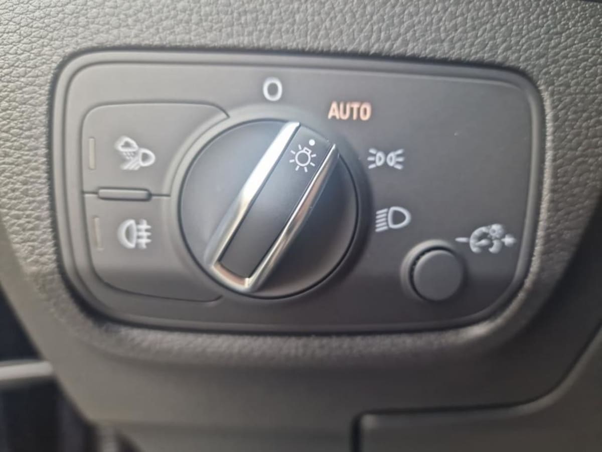 AUDI Q2 35 TDI 150 S TRONIC 7 S LINE