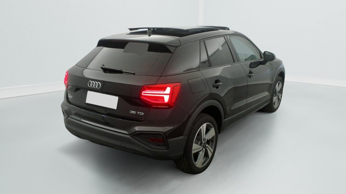AUDI Q2 35 TDI 150 S TRONIC 7 DESIGN
