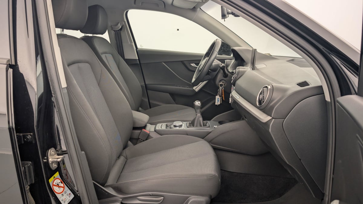 AUDI Q2 35 TFSI 150 BUSINESS LINE