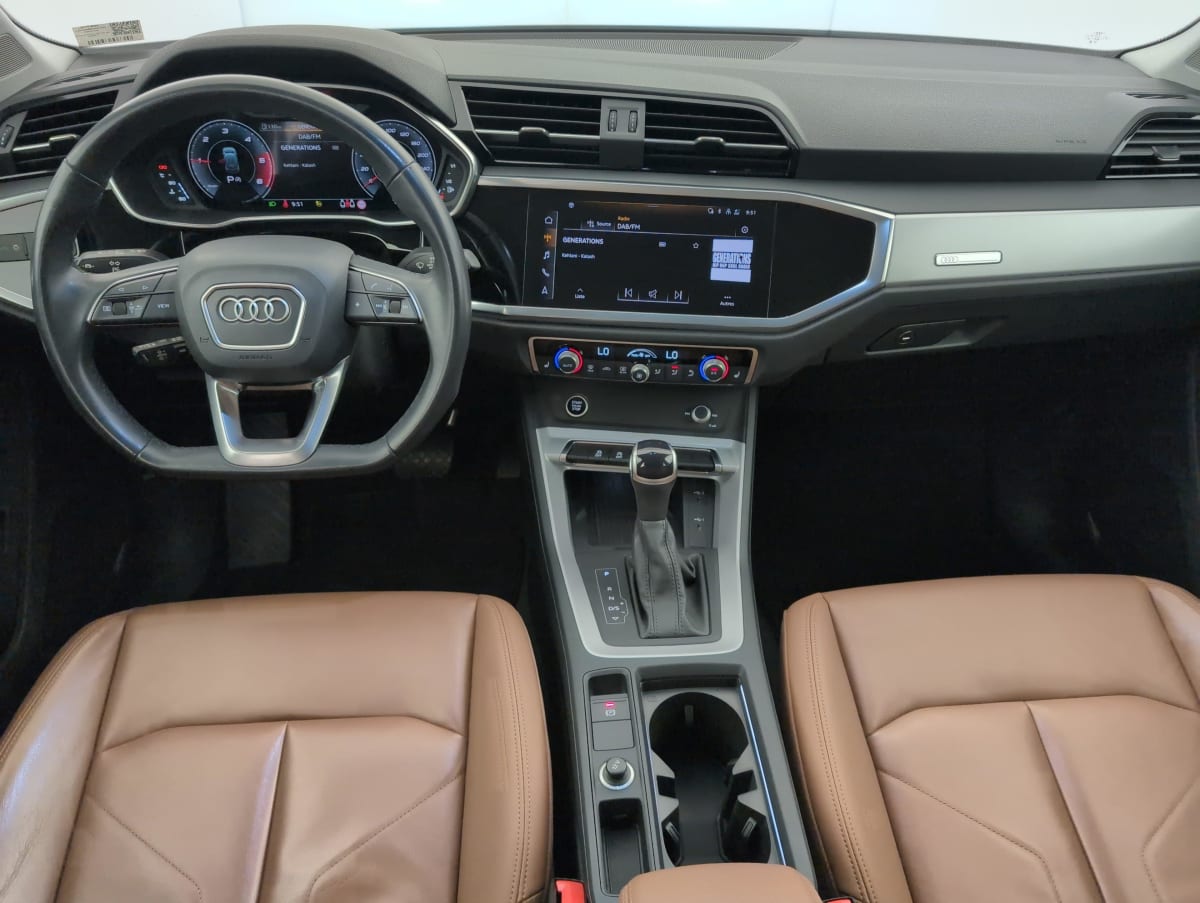 Audi Q3 - Image 13