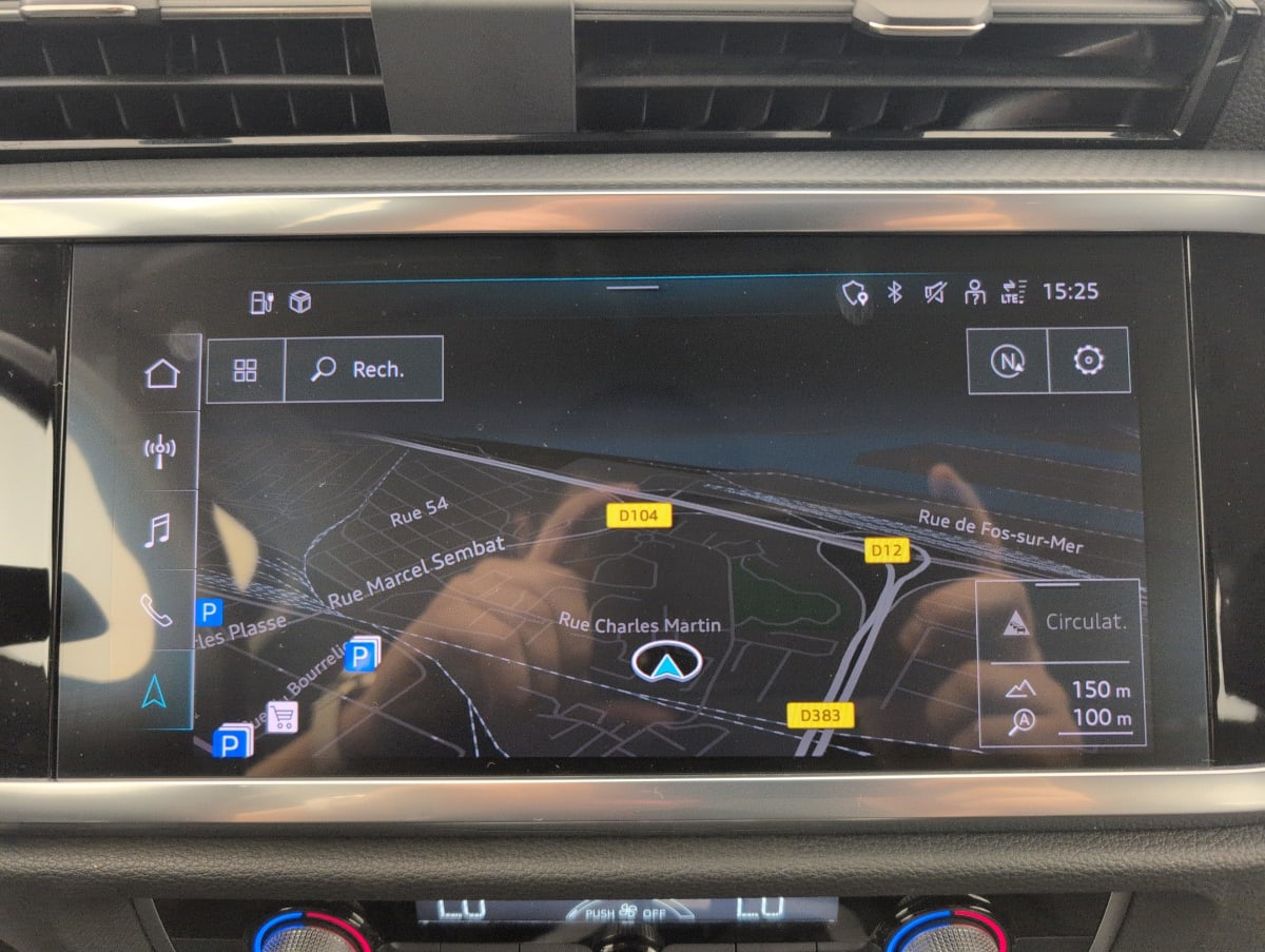 Audi Q3 - Image 17