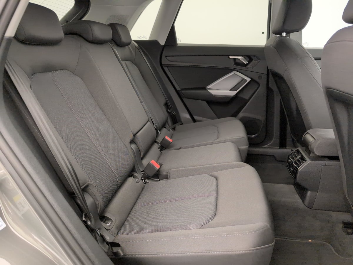 Audi Q3 - Image 10