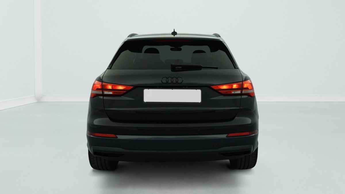 Audi Q3 - Image 6