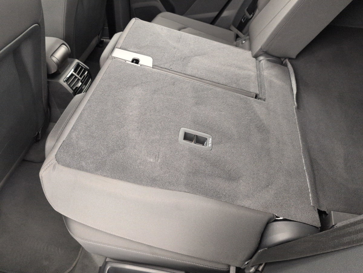 Audi Q3 - Image 12