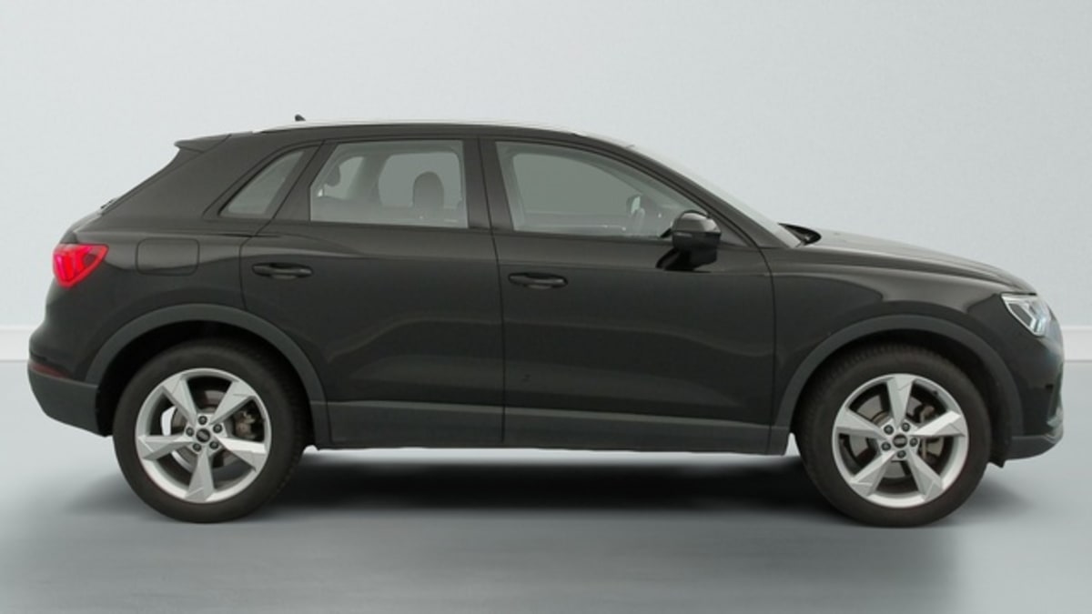 Audi Q3 - Image 8