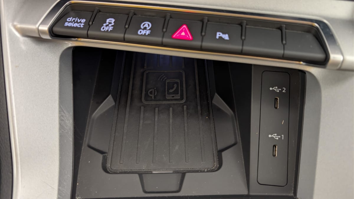 Audi Q3 - Image 21