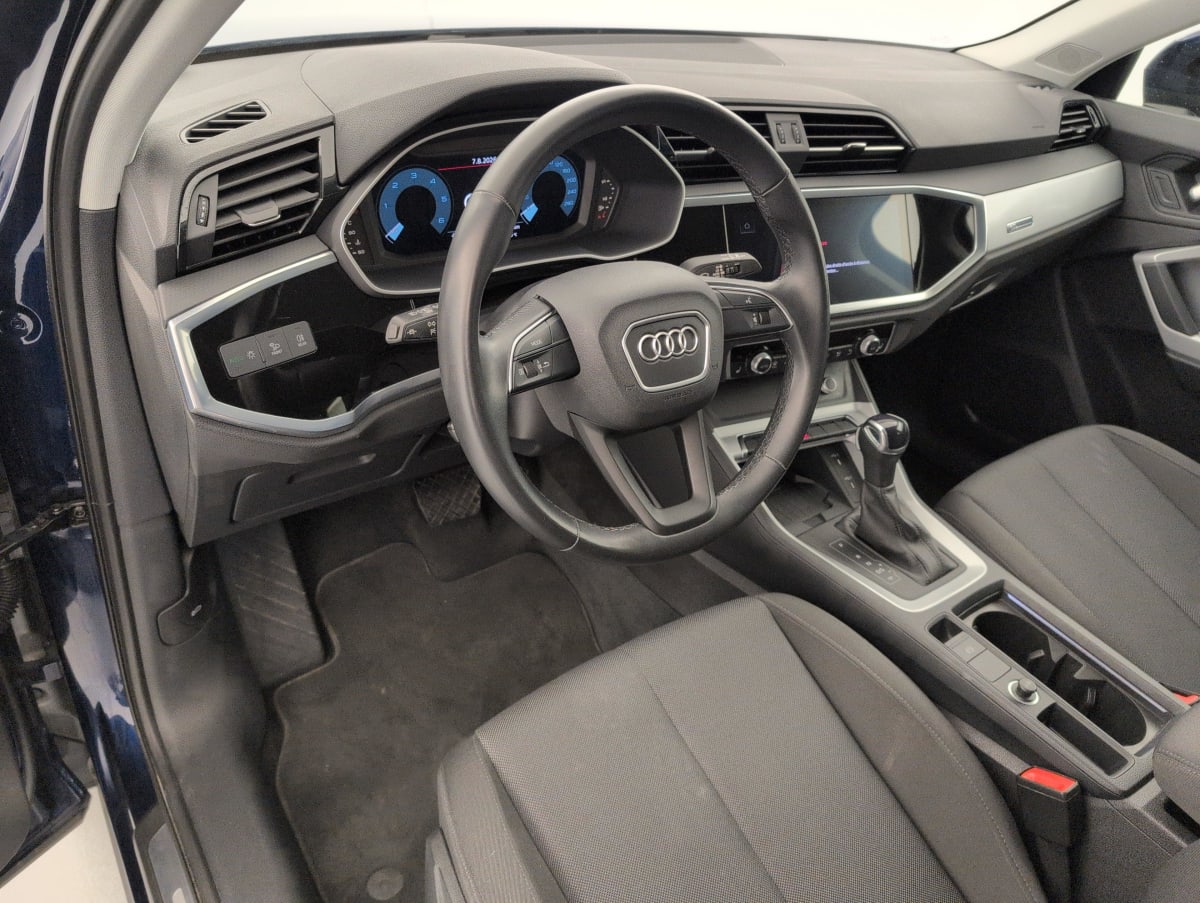 Audi Q3 - Image 15