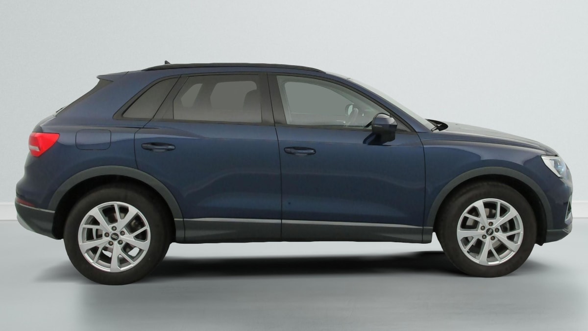 Audi Q3 - Image 8