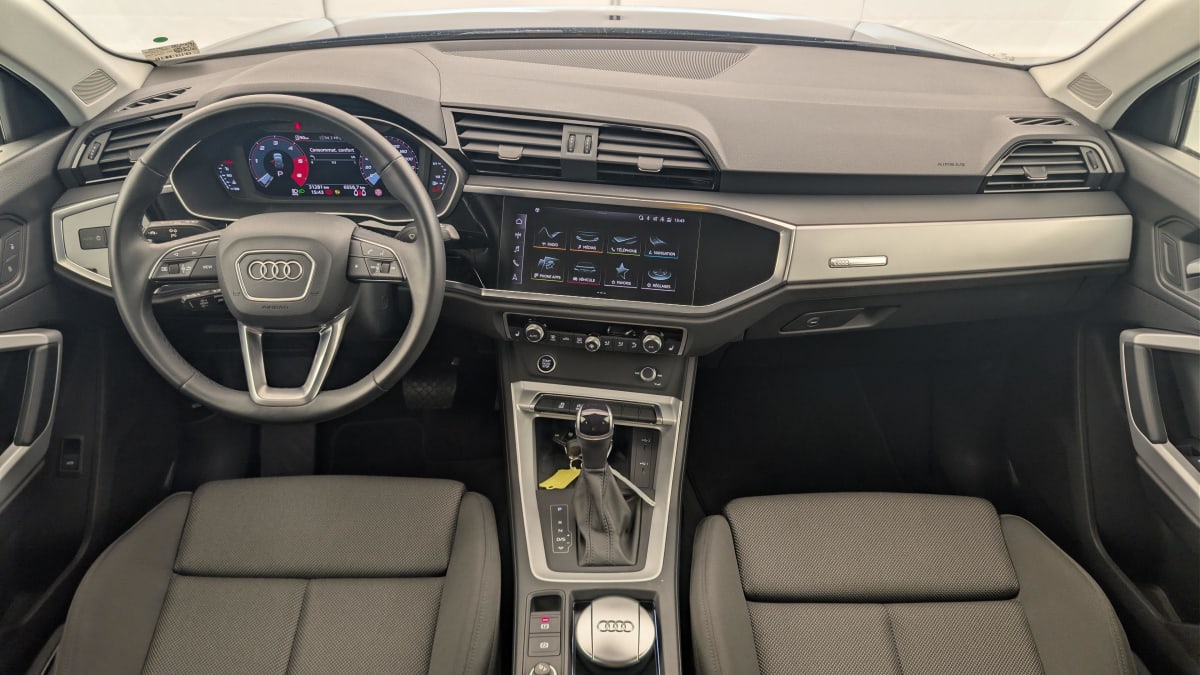 Audi Q3 - Image 13