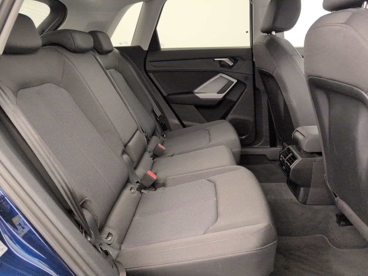 Audi Q3 - Image 10