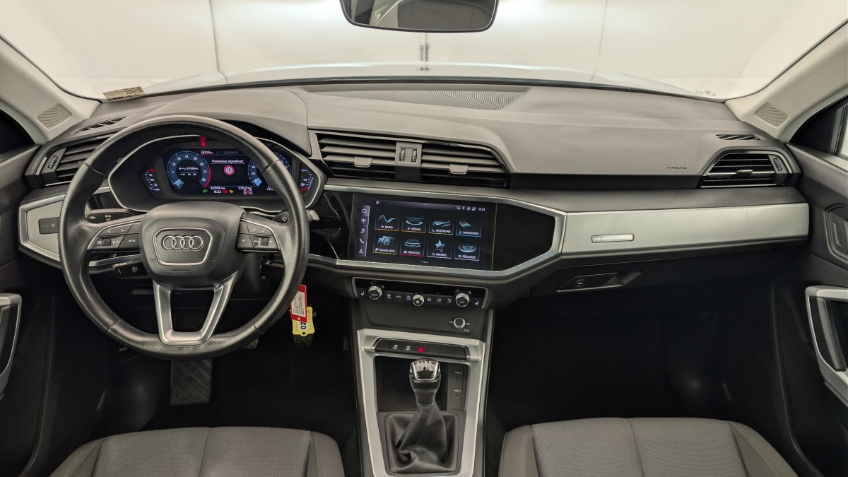 Audi Q3 - Image 13