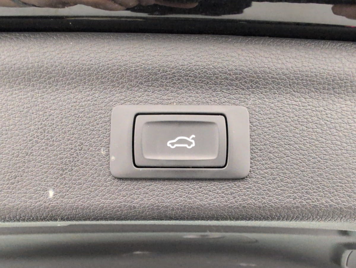 Audi Q3 - Image 19