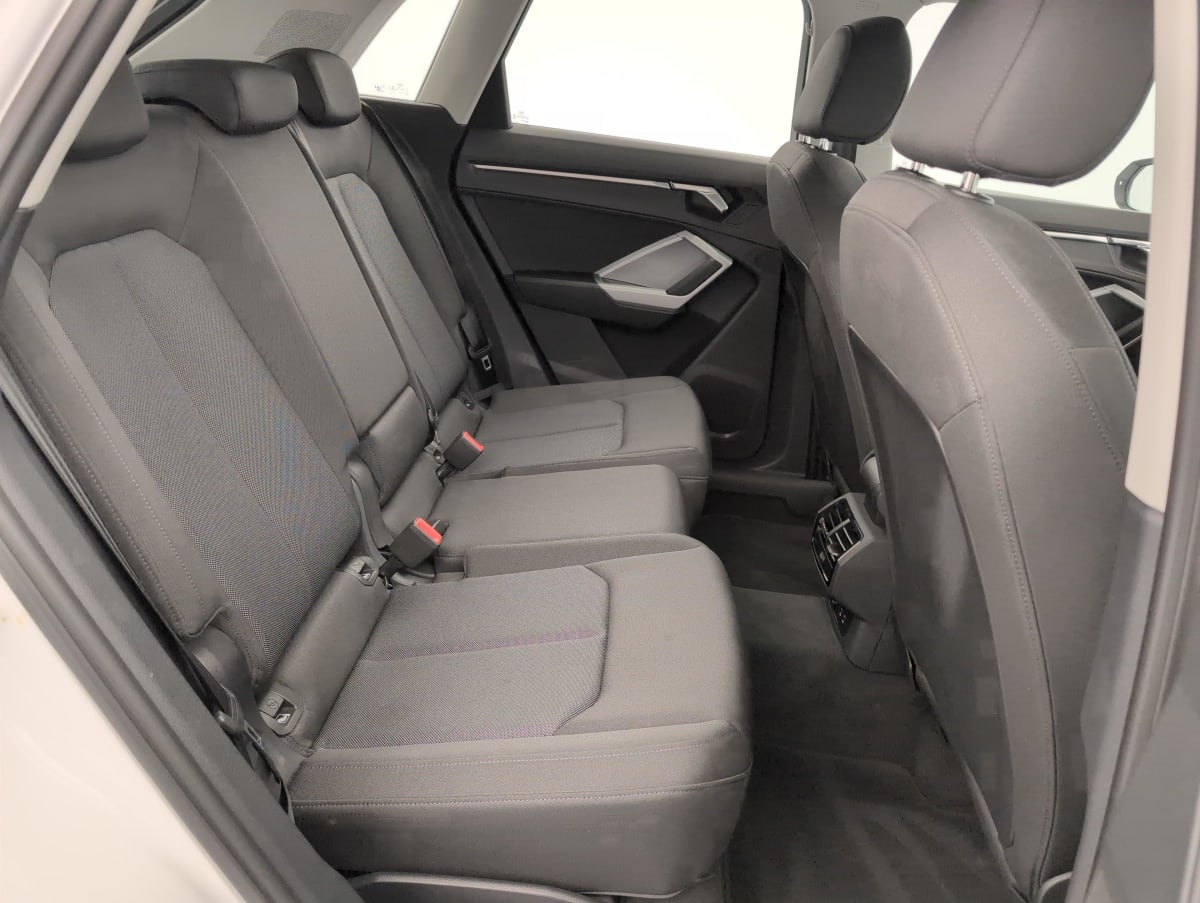 Audi Q3 - Image 11