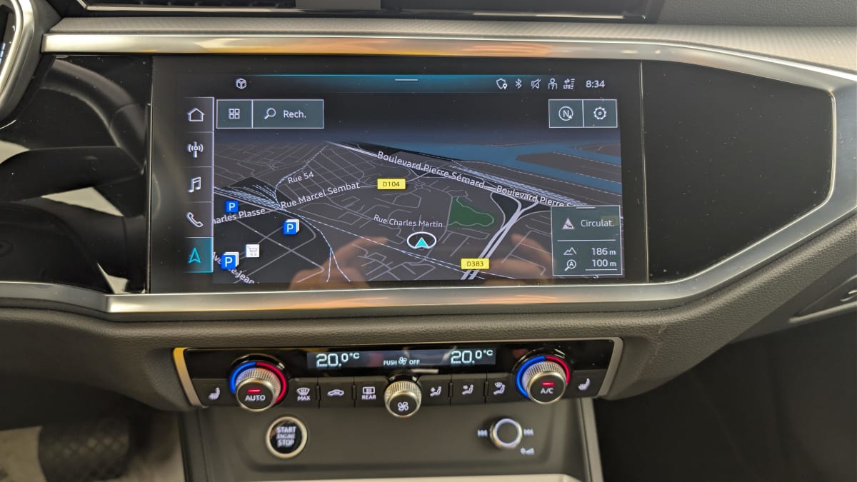 Audi Q3 - Image 17