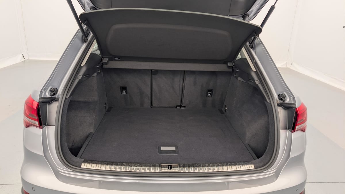Audi Q3 - Image 11