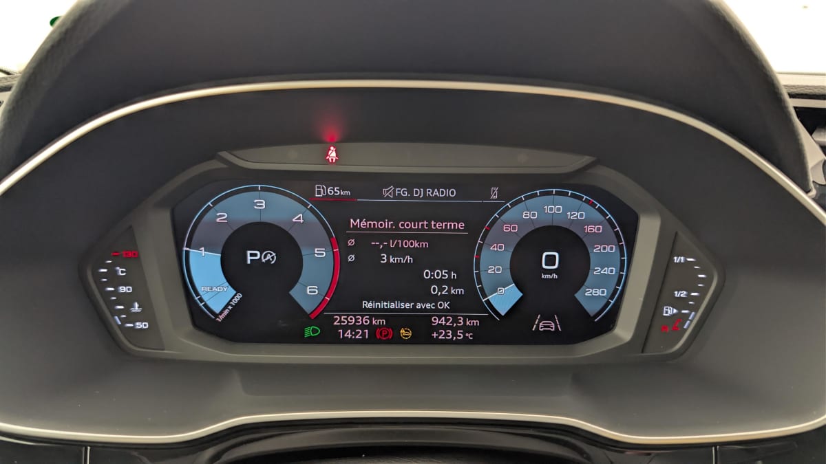 Audi Q3 - Image 23