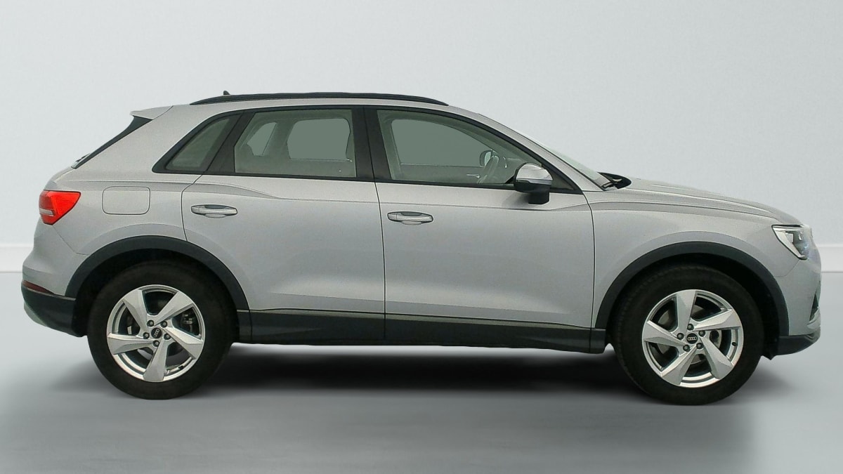 Audi Q3 - Image 8