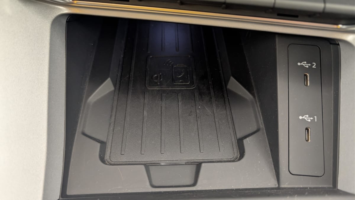 Audi Q3 - Image 20
