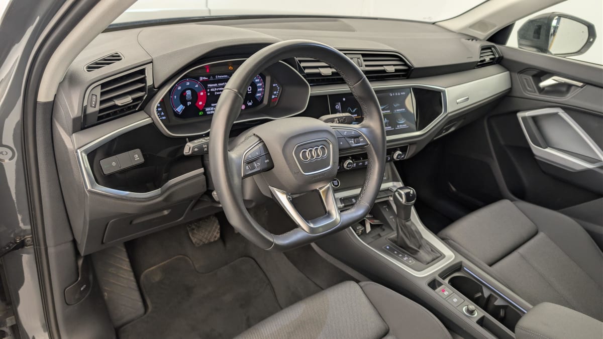Audi Q3 - Image 15