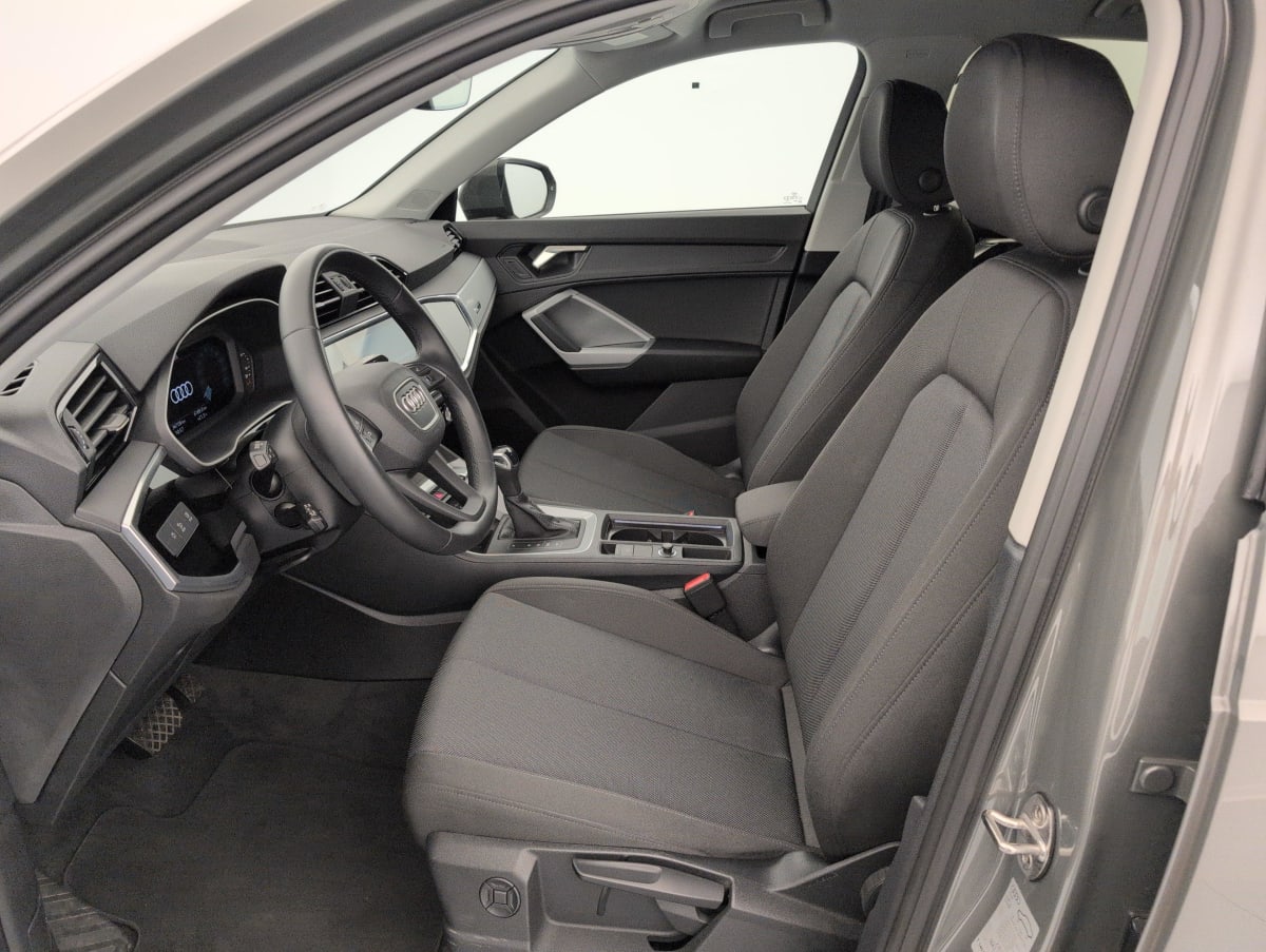 Audi Q3 - Image 16