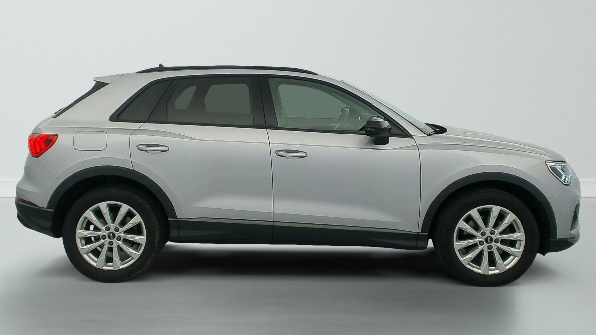 Audi Q3 - Image 8