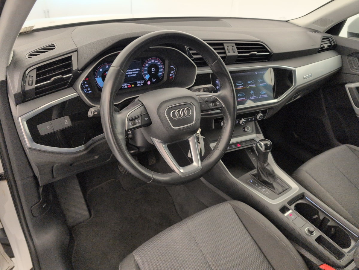 Audi Q3 - Image 16