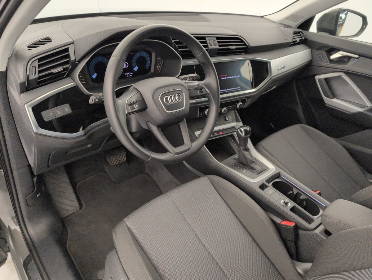 Audi Q3 - Image 15