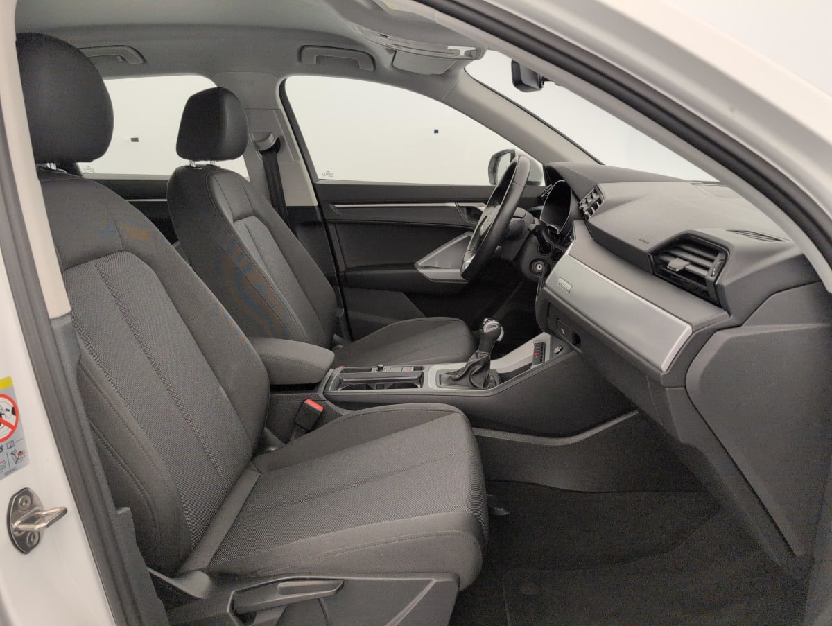 Audi Q3 - Image 9