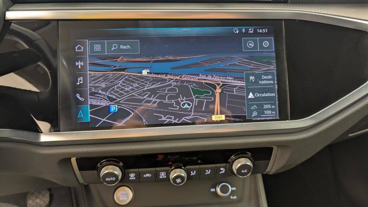 Audi Q3 - Image 16